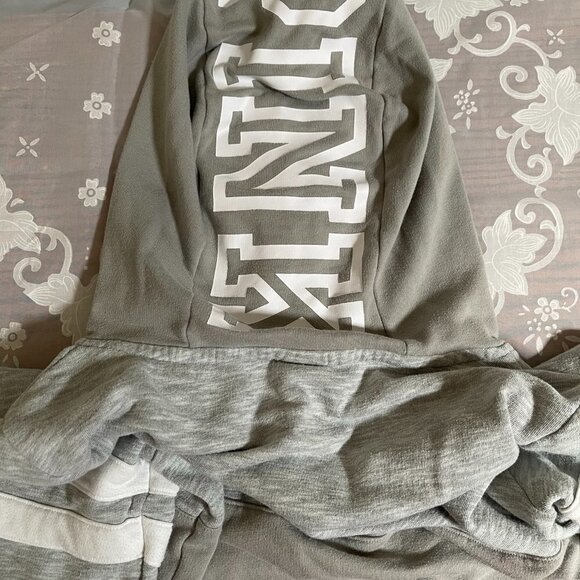PINK Pullover Hoodie Size Small Gray Women's Girls - Picture 2 of 12